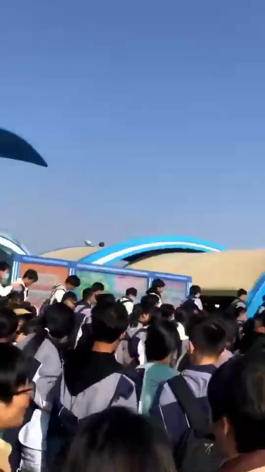 ������ѧ��ȥ�������𣬺ö��˰�������