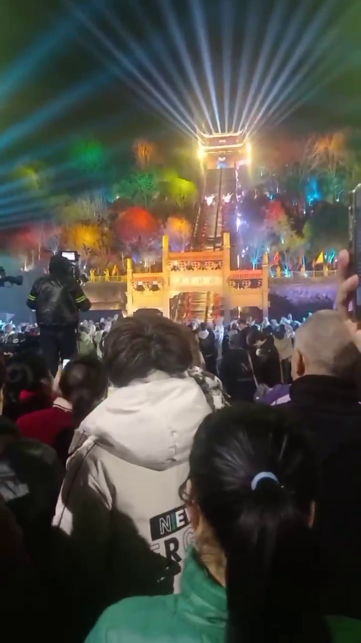 �ٺ�����ʲô���������ô�������Ǳ�