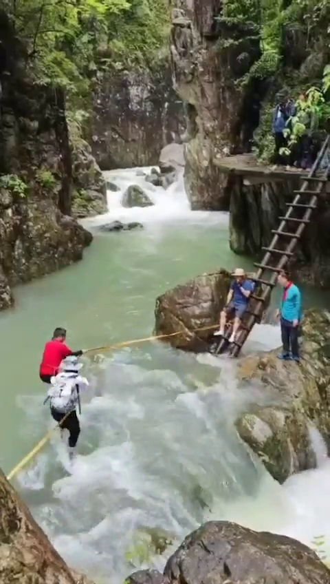 ̨��ʯ��Ͽ��¿�ѱ�Ϫ�����ߵ����̻�����