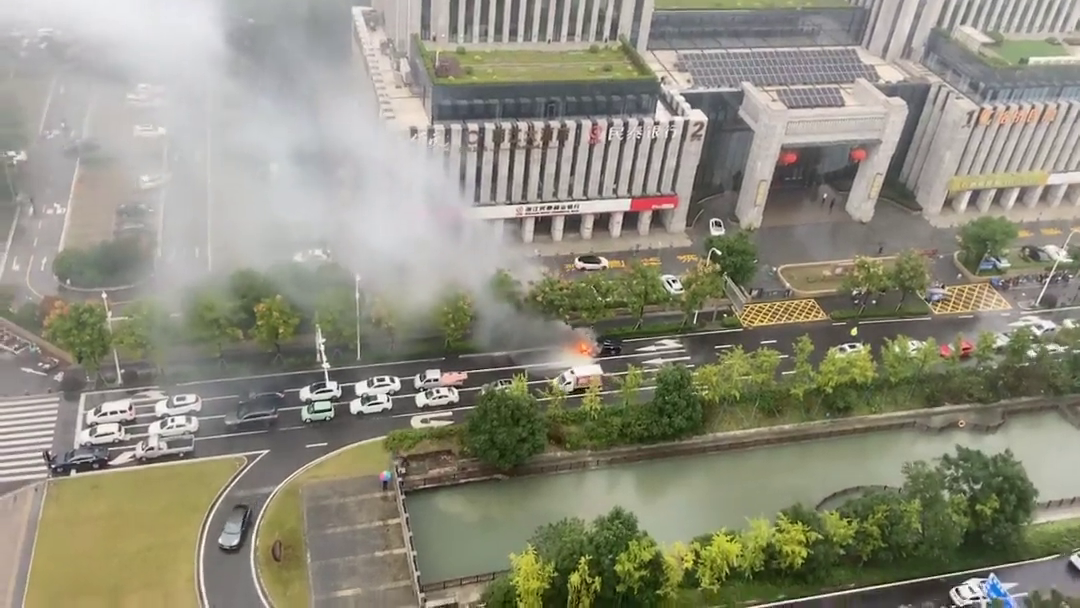 ̨���죬̨��һ�����Ż���