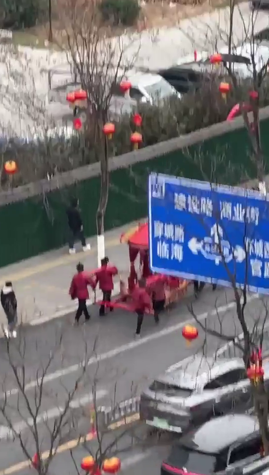 ������̧�Σ�̨�ݽ�ͷ�ָ���ӭ�׶���