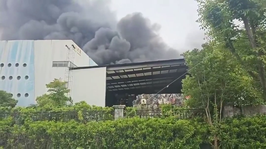 ͻ�����ո�̨�������Ż��ˣ�Ũ�̹�������Զ���ܿ���