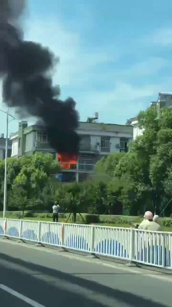 �ոգ�̨�������Ż���