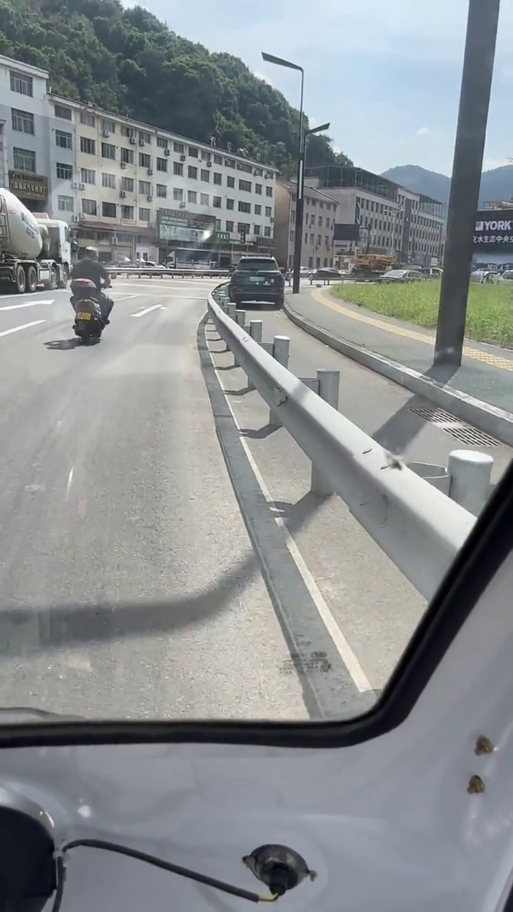 �³����ǻ���������һ·�β���ȥ