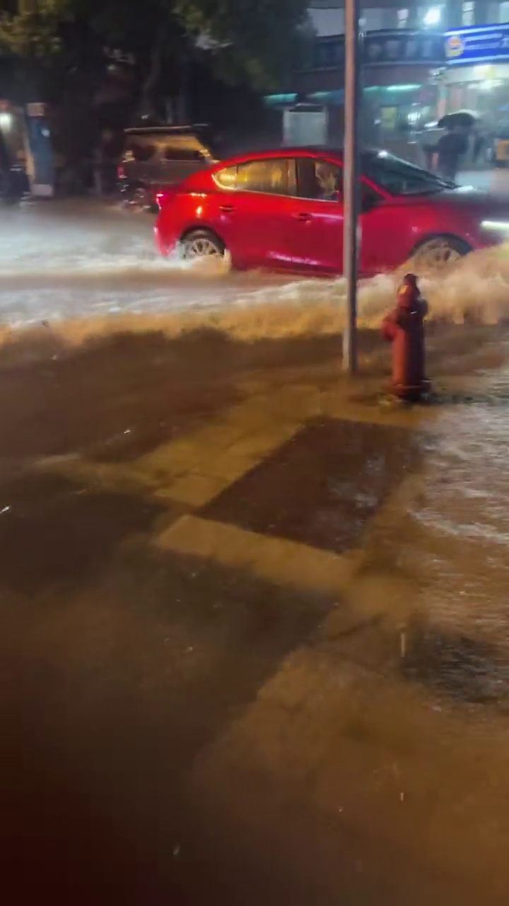 ����̨�ݵ����ж�����ˮ������������Ҳ����Ϣ��