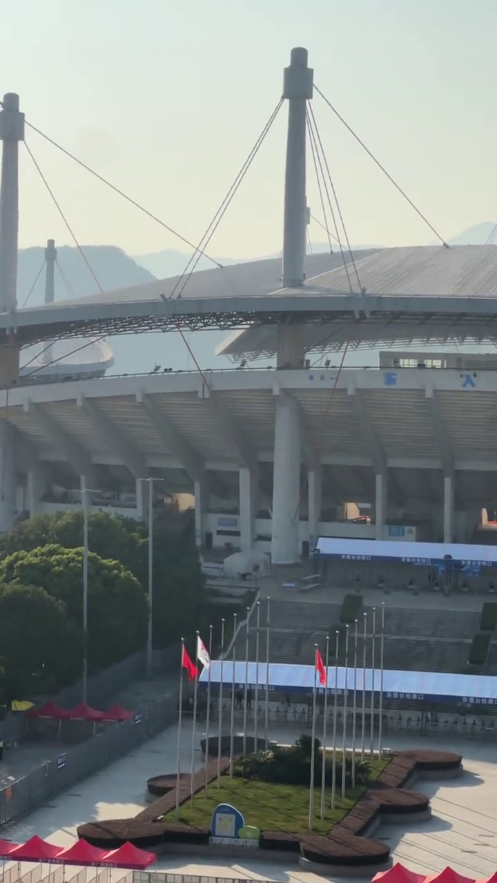 �Ž��ݳ�����ǰ����1.2�ڵ�����Ч��զ��