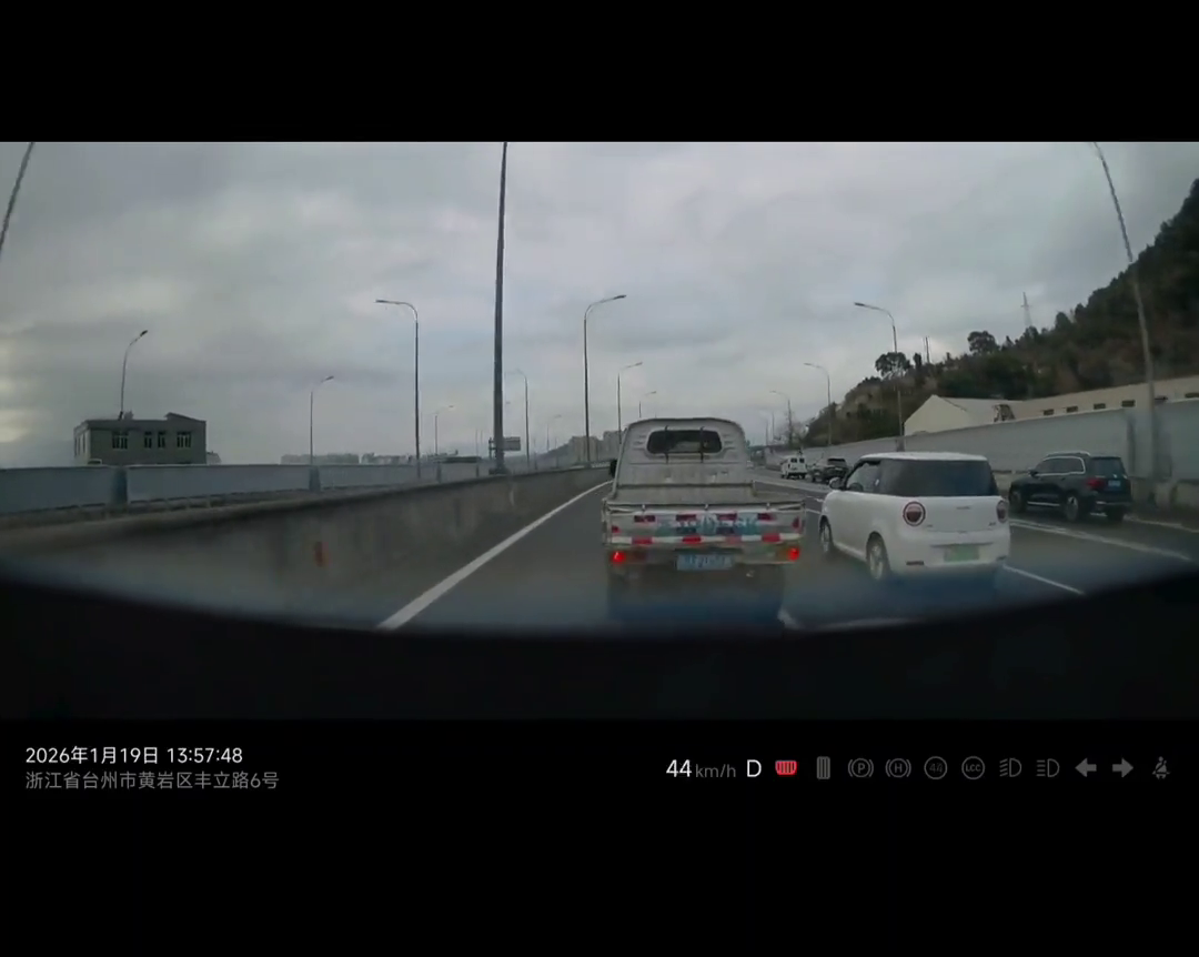 ���׷β��Ů˾���ƿڴ������̨������ķ���