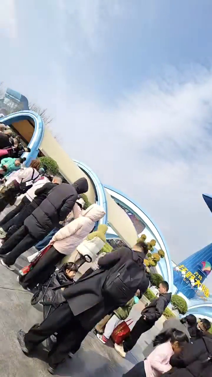 ��Ҷ��ż����𣬽���̨�ݷ����˺ö�